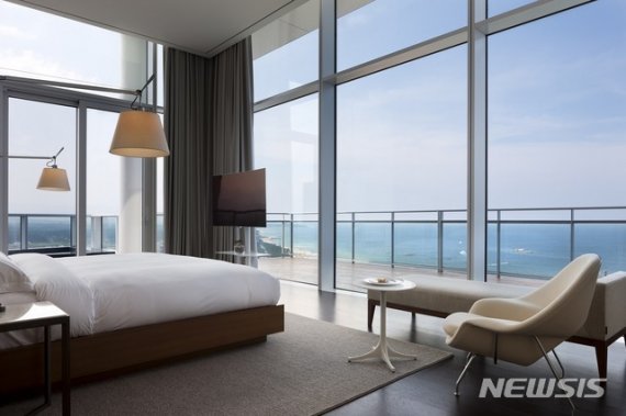 【서울=뉴시스】강릉 씨마크 호텔 씨마크 스위트 룸