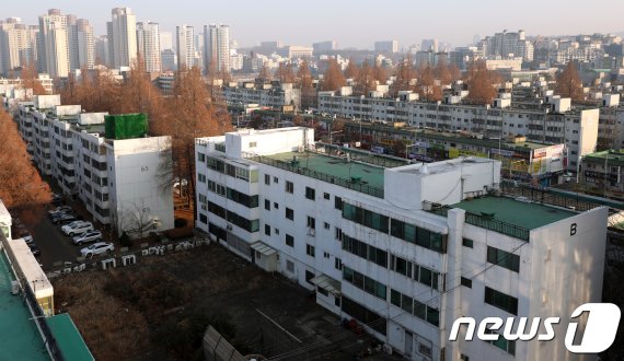 서울 강남의 한 재건축 아파트 모습.(자료사진)© News1 구윤성 기자