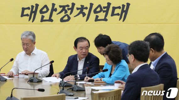 16명 평화당서 오늘 11명 탈당…대안정치연대 "제3지대 신당"