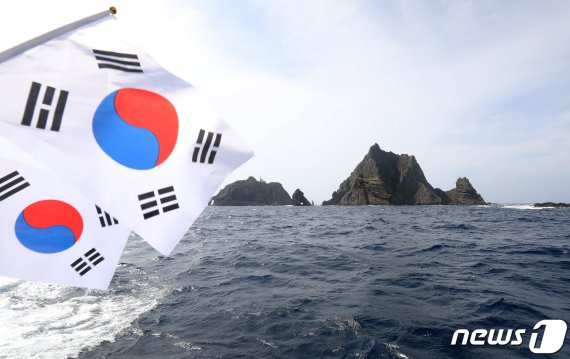 11일 여객선에서 바라본 경상북도 울릉군 독도가 절경을 보이고 있다. 2019.8.11/뉴스1 © News1 박세연 기자