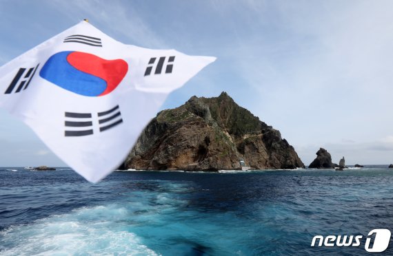 11일 여객선에서 바라본 경상북도 울릉군 독도가 절경을 보이고 있다. 2019.8.11/뉴스1 © News1 박세연 기자