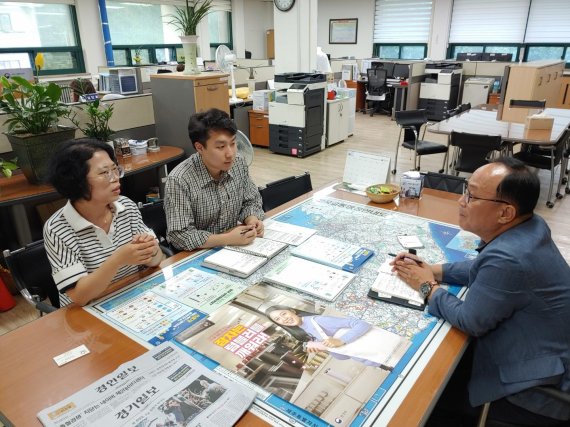 안양시 1회용품 자제 농수산물품질관리원 방문. 사진제공=안양시