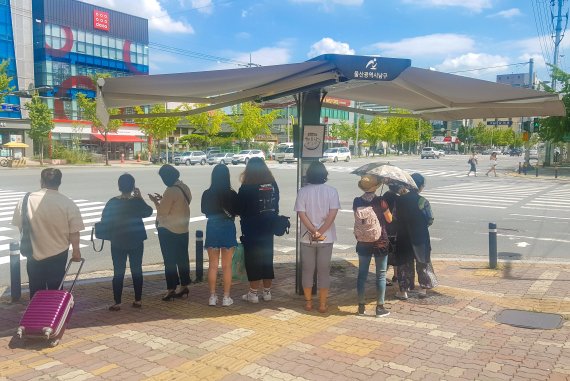 울산지역에 처음 설치된 자동개폐형 스마트 그늘막 /사진=울산시 남구