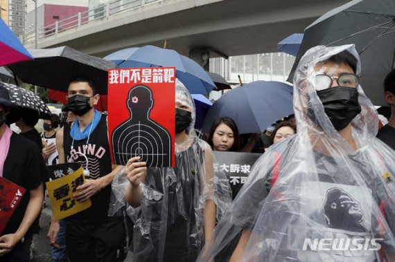 日 경제 보복·홍콩 시위 '수출 악재' 산적…추경, 돌파구 될까