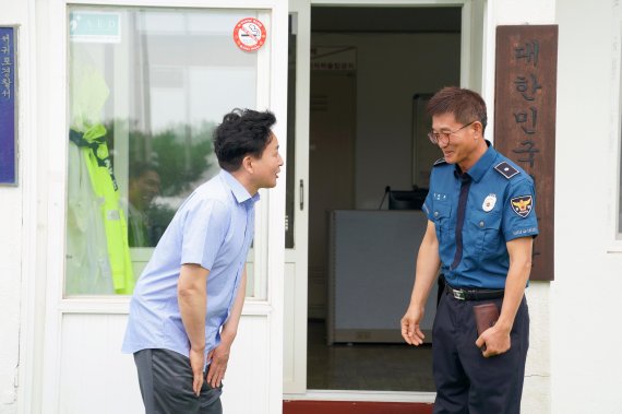 [fn포토] 원희룡 지사, 국토 최남단 마라도 민생현장 소통행보