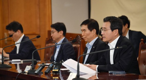 김용범 기재차관, "대외 리스크 복합적... 국내 금융시장 변동성 일부 확대"