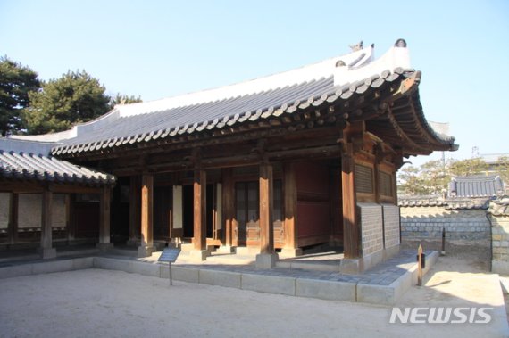 수원 화령전 이안청