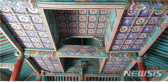 나주 금성관 내부 천장