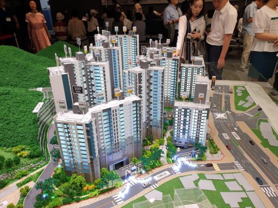 [현장르포]서대문 푸르지오 센트럴파크, 시세차익만 1억5000만원