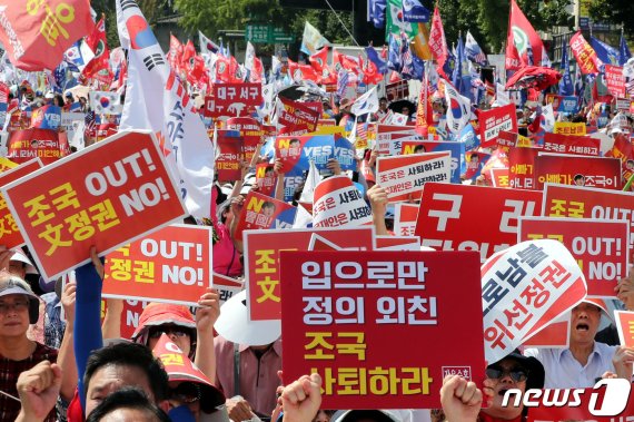 첩첩산중 '조국 공방전'‥"돼도 문제, 안 돼도 문제"