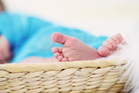 인도서 73세 여성 쌍둥이 출산.. '인생 첫 아이'에 감격
