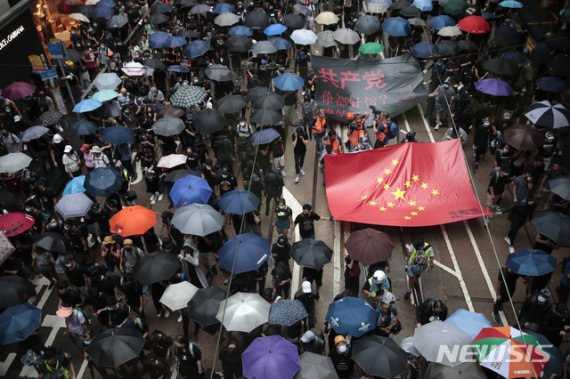 中언론, "홍콩 시위대 9.11 테러 계획" 보도했다가 '뭇매'
