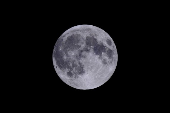 한국천문연구원 박영식 연구원이 촬영한 보름달. 천문연구원 제공
