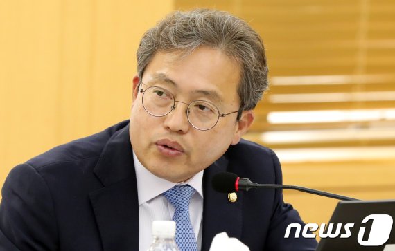 송기헌 더불어민주당 의원(강원 원주을·국회 법제사법위원회). 뉴스1
