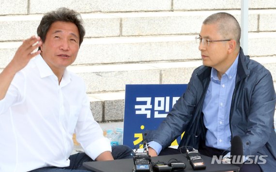 3일째 단식투쟁 이학재 의원 “조국, 도둑이 경찰 개혁하는 것과 비슷”