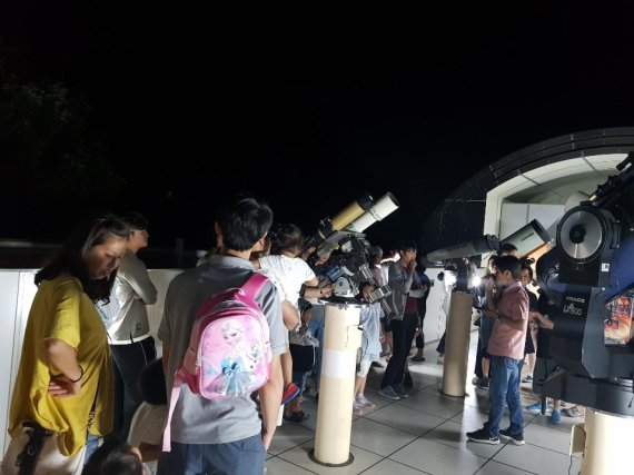 “포천아트밸리 천문과학관서 인공위성 관측하자!”