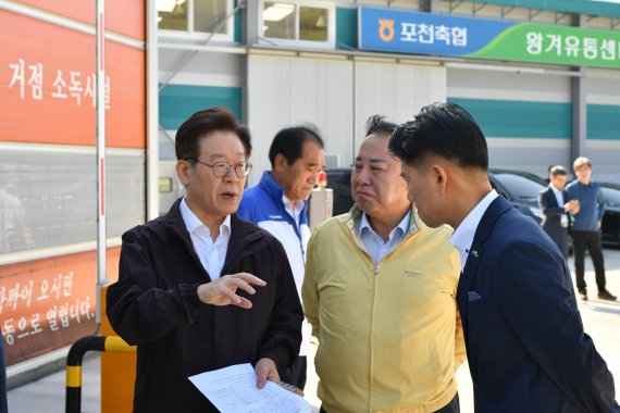 이재명 경기도지사 포천 아프리카돼지열병 차단방역 현장점검. 사진제공=포천시