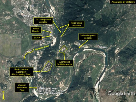 북한 영변 핵시설 지역 위성사진. 목적을 알 수 없는 지하복합시설 2곳 존재가 확인됐다. <38노스 갈무리>