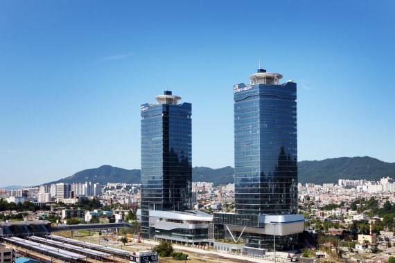 한국철도시설공단 본사 전경