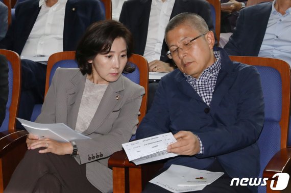 한국당, '릴레이 삭발' 자제령…우르르 동참 '희화화' 경계