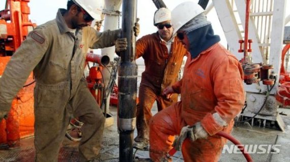 S&amp;P, 석유시설 드론 공격 받은 사우디 신용등급 A- 유지