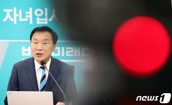 손학규 "유승민, 무슨 역할했나…당 실패 논할 자격없어"