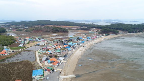 한국어촌민속마을이 조성될 충남 태안 가경주 마을 전경.