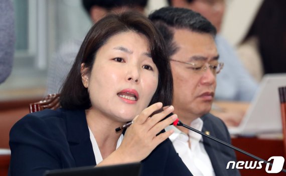 전희경 자유한국당 의원. 2019.8.26/뉴스1 © News1 김명섭 기자