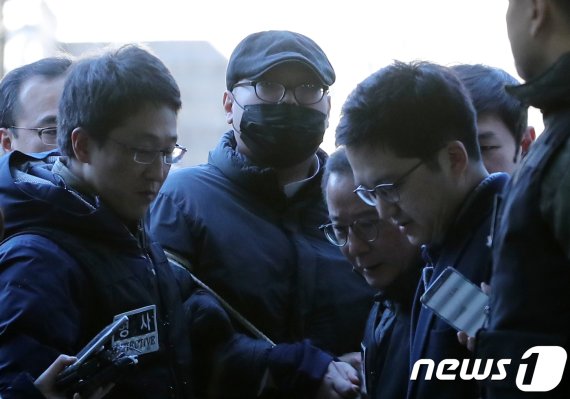 강북삼성 의사 살해한 男 모친 "학창시절 왕따·폭행으로.."