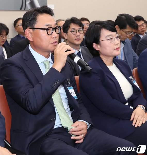 과방위 '실검 폐지' 압박에 네이버·카카오 "공개 논의·검토"
