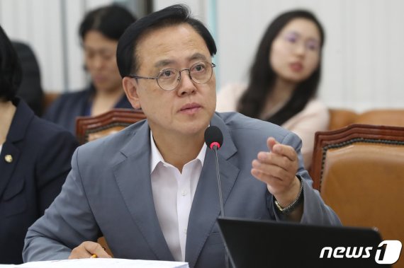 이명수 자유한국당 의원