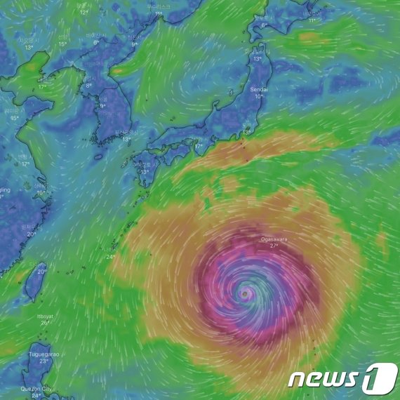 민간기상업체 윈디(Windy)에서 파악한 10일 오전 6시 태풍 하기비스(오른쪽 아래 붉은 점) © 뉴스1 /사진=뉴스1