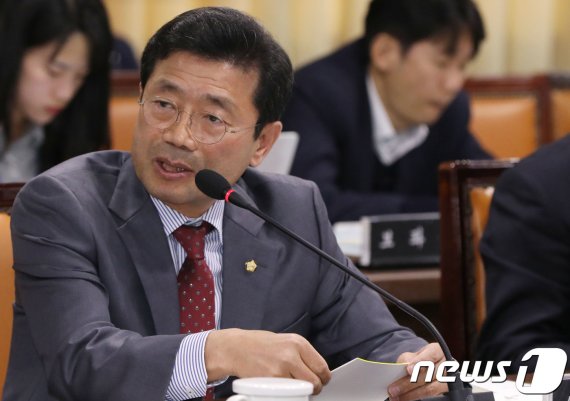 정인화 국회의원.뉴스1DB