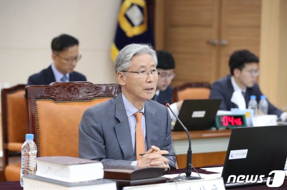 여상규 국회 법제사법위원장/사진=뉴스1