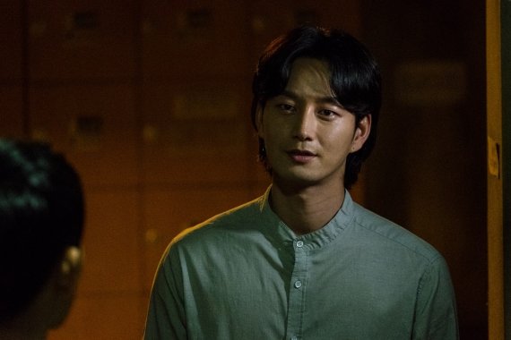 배우 이현욱/OCN '타인은 지옥이다' 스틸컷© 뉴스1
