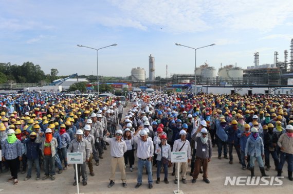 【서울=뉴시스】 삼성엔지니어링의 태국 'GC Oxirane Propylene Oxide(산화프로필렌) Project(PO)' 공사 현장에서 'PO Safety Stand Down' 안전행사를 개최했다. (제공 = 삼성ENG)