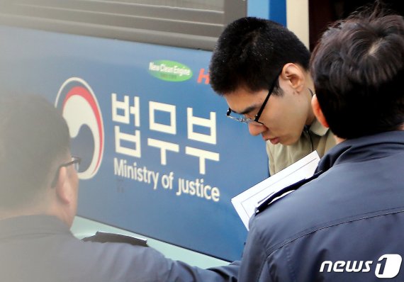 PC방 아르바이트생을 살해한 혐의로 구속 기소된 피의자 김성수(30)씨. 2019.1.29/뉴스1 © News1 박정호 기자