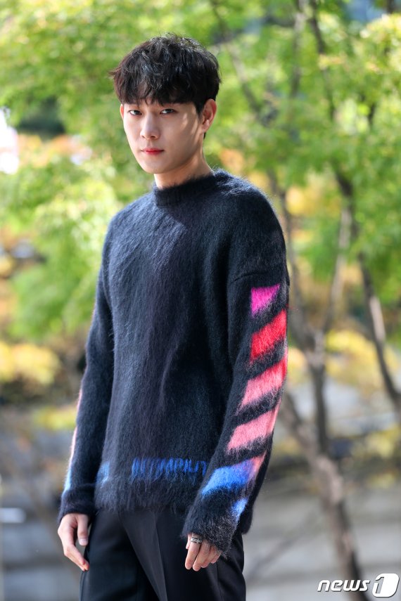 MBC 수목드라마 '어쩌다 발견한 하루'에 출연 중인 배우 김영대(오남주 役)가 21일 서울 종로구 뉴스1 본사에서 인터뷰에 앞서 포즈를 취하고 있다. 2019.10.21/뉴스1 © News1 민경석 기자