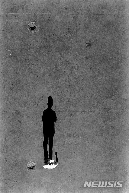 【서울=뉴시스】적막강산-도시징후Silent Landscape-City of Symptoms ⓒ이갑철 LEE Gap-Chul