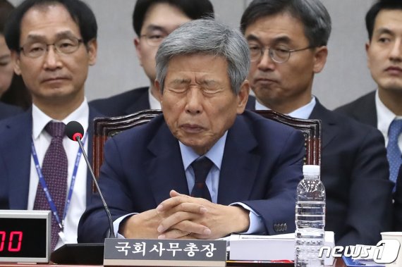 한국 "패스트트랙 사태 책임은 민주당" vs 與 "구상권 청구"