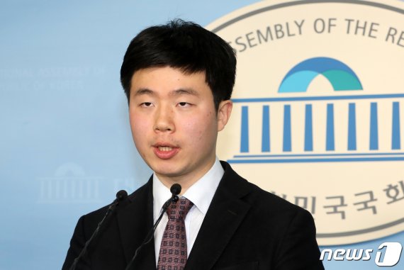 장능인 자유한국당 상근부대변인. © News1 이종덕 기자