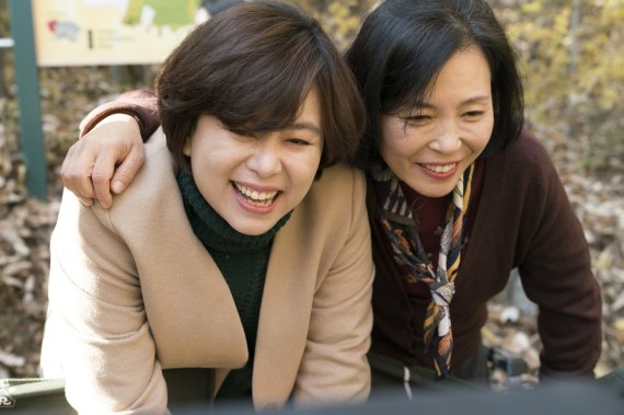 '니나내나' 스틸 컷 © 뉴스1