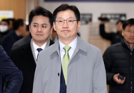 특검 '댓글조작 공모 혐의' 김경수에 징역 6년 구형