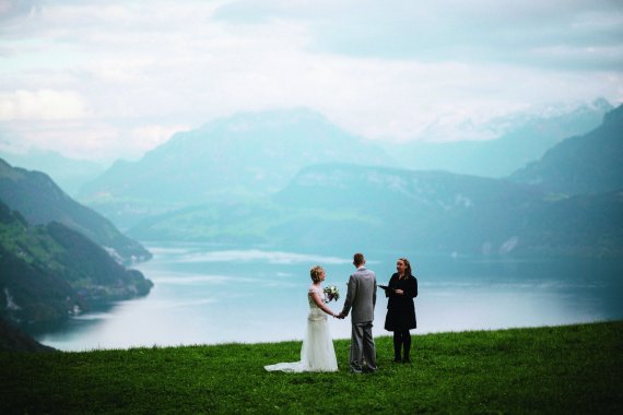 "그림 아냐?" 스위스에서 스몰 웨딩하려면 '여기'