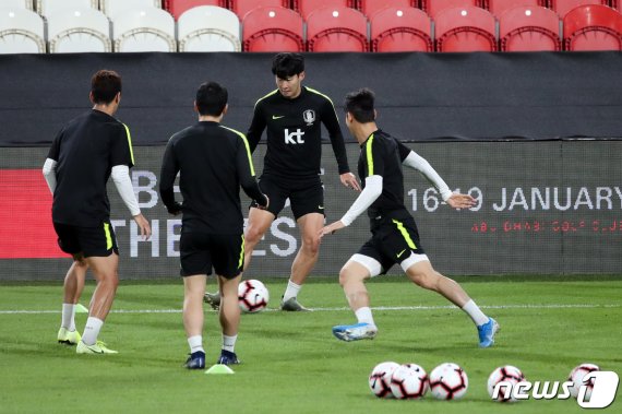 "다윗과 골리앗" 한국 대표팀, 브라질과 축구 평가전