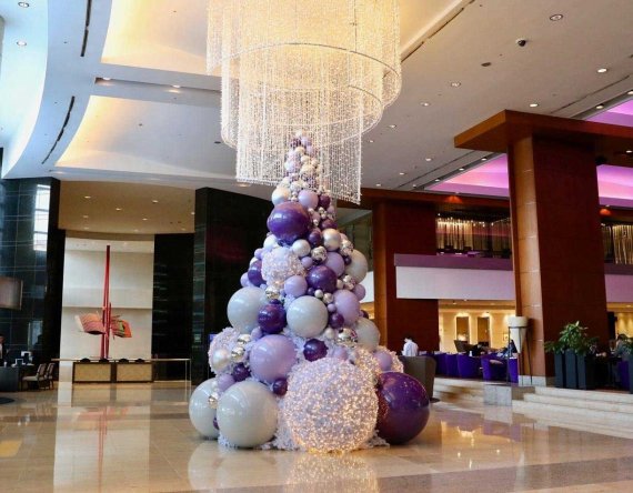 인터컨티넨탈 서울 코엑스의 오로라 장식물