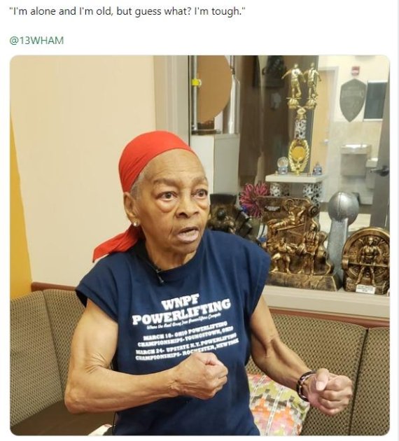 "집 잘못 골랐다" 괴한 때려눕힌 80대 보디빌더 할머니