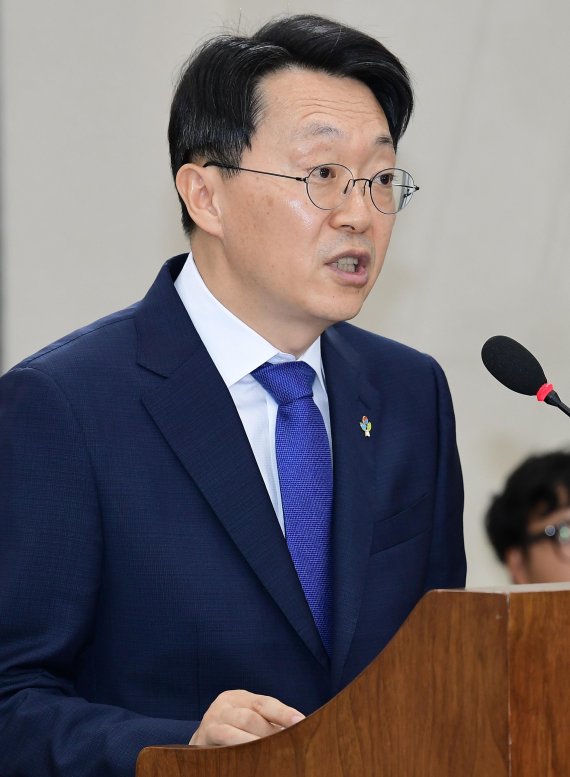 [사이드] 김현준 국세청장 "뿌리산업 2020년까지 정기세무조사 제외"