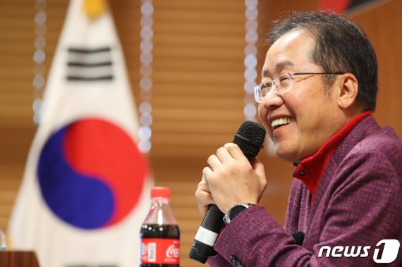 필리버스터 신청한 한국당에 홍준표 폭격 "결국.."