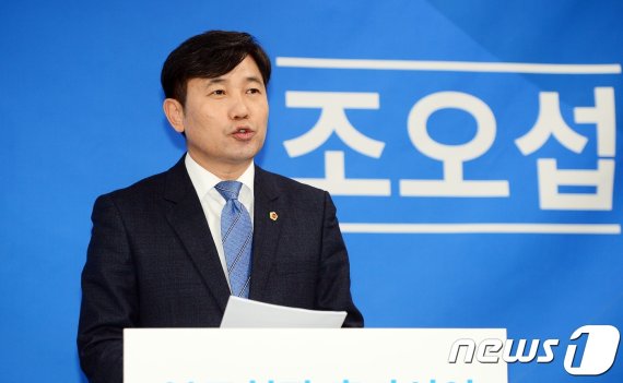 "민생법안 '볼모' 필리버스터는 패륜정치, 한국당 해체"